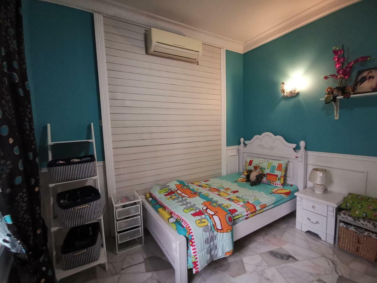 Ria Homestay ยะโฮร์บาห์รู ภายนอก รูปภาพ